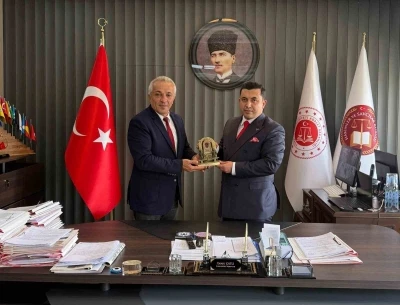 Anamur Başsavcısı Çatlı:&quot;Bu vatan, canlarını gözünü kırpmadan feda eden kahramanlarımızın mirası üzerinde yükseliyor&quot;
