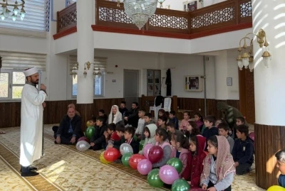 Anamur&rsquo;da &ccedil;ocuklar camilerde manevi değerleri &ouml;ğreniyor
