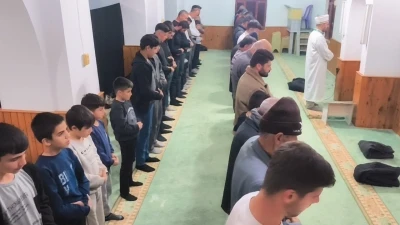 Anamur&rsquo;da teravih namazı &ccedil;ocuklar i&ccedil;in bayrama d&ouml;nd&uuml;

