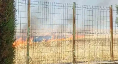 Anız yangını okula sı&ccedil;ramadan s&ouml;nd&uuml;r&uuml;ld&uuml;
