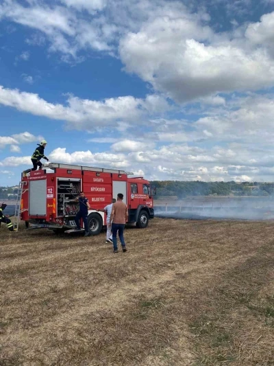 Anız yangınında 3 dönüm alan kül oldu
