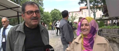 Ankara&rsquo;da anne ve baba &ccedil;ocuğuna destek olmak i&ccedil;in YKS&rsquo;ye girdi
