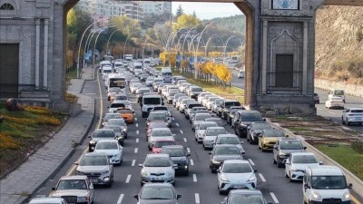 Ankara'da artan trafik sorununa araç sürücüleri tepkili