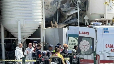 Ankara&rsquo;da boya fabrikasında &ccedil;ıkan yangında 1 iş&ccedil;i hayatını kaybetti

