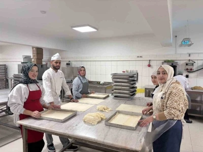 Ankara&rsquo;da Hanım Evinde lezzetin ustalığı imalathanede &ouml;ğretiliyor
