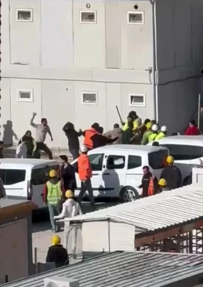 Ankara’da inşaat işçileri arasında taşlı sopalı kavga
