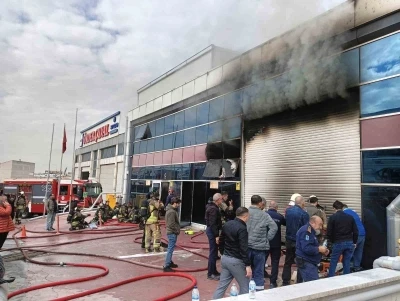 Ankara’da iş yerinde çıkan yangın kontrol altına alındı
