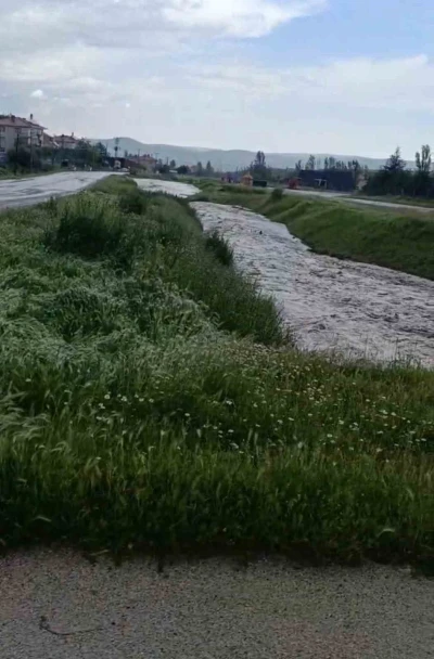 Ankara&rsquo;da sağanak sonrası sel meydana geldi
