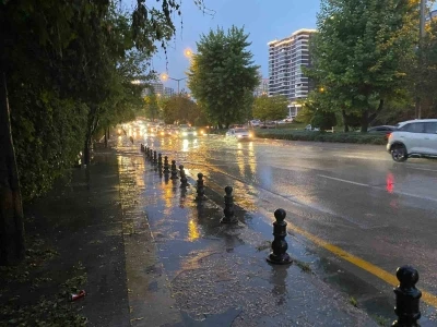 Ankara&rsquo;da sağanak yağış etkili oldu
