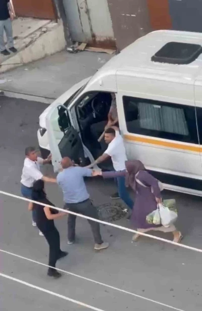 Ankara&rsquo;da silahlı ve sopalı kavga: 2 yaralı
