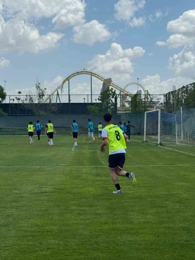 Ankara Demirspor Futbol Akademisi se&ccedil;melerine 3 binin &uuml;zerinde katılım

