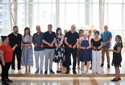 Anlamlı serginin açılışını başkan Kotan yaptı
