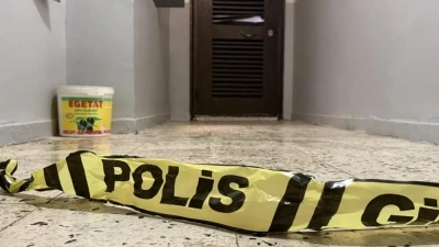 Annesi ve ağabeyini öldüren şahısla ilgili şok gelişme: Halüsinasyonlar görüp kızları tehdit etmiş
