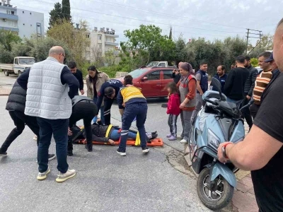 Annesini kazada yaralayıp ka&ccedil;an s&uuml;r&uuml;c&uuml;y&uuml;, g&ouml;zyaşlarıyla babasına şikayet etti
