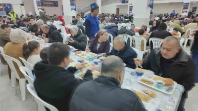Antakya Belediyesi, Ramazan ayı boyunca her g&uuml;n bin kişiye iftar veriyor
