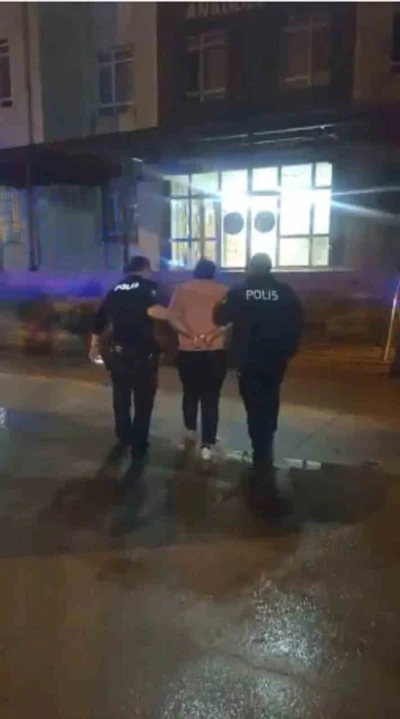 Antakya&rsquo;da hırsızlık su&ccedil;undan hapis cezası ile aranan şahıs yakalandı
