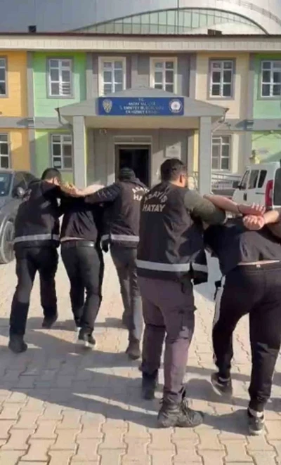 Antakya&rsquo;da silahla yağmaya teşebb&uuml;s: 2 ş&uuml;pheli tutuklandı
