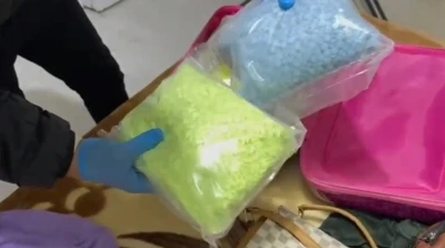 Antalya&rsquo;da 15 bin uyuşturucu hap ele ge&ccedil;ti: 2 şahıs tutuklandı
