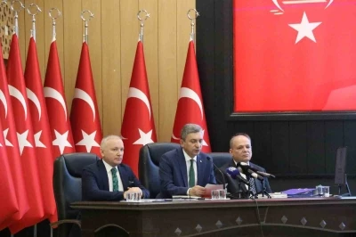 Antalya&rsquo;da 192 milyar TL&rsquo;lik 458 proje y&uuml;r&uuml;t&uuml;l&uuml;yor

