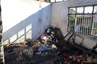 Antalya&rsquo;da 2 kişinin &ouml;l&uuml;m&uuml;ne neden yangında perdelerin tutuşturulduğu iddiası
