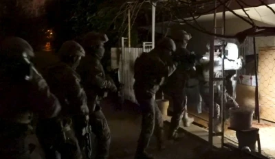 Antalya&rsquo;da 20 ayrı adrese 150 personelle eş zamanlı operasyon
