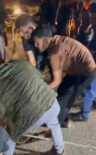 Antalya&rsquo;da 30 metrelik u&ccedil;urumdan d&uuml;şen ara&ccedil;taki kişi kurtarıldı
