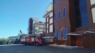 Antalya&rsquo;da 5 yıldızlı oteldeki yangın korkuttu
