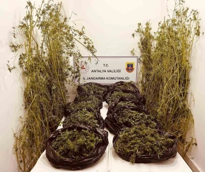 Antalya’da 53 kilo uyuşturucu ele geçirildi
