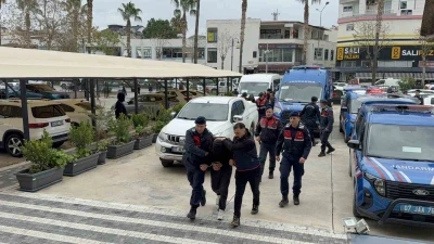 Antalya&rsquo;da ara&ccedil; i&ccedil;inde yanmış ceset bulunmasıyla ilgili 1 tutuklama
