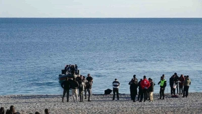 Antalya&rsquo;da balık tutan vatandaşların oltasına ceset takıldı

