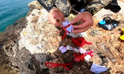 Antalya&rsquo;da denizin dibi dileklerle doldu: Ev, araba ve sağlık istekleri

