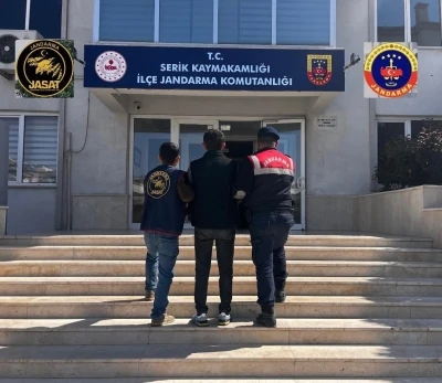 Antalya&rsquo;da JASAT son 1 haftada 367 ş&uuml;pheli yakaladı
