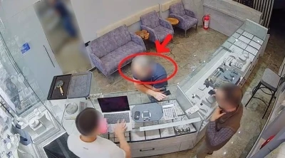 Antalya&rsquo;da kuyumcuları sahte altın zincirle dolandıran ş&uuml;pheli tutuklandı
