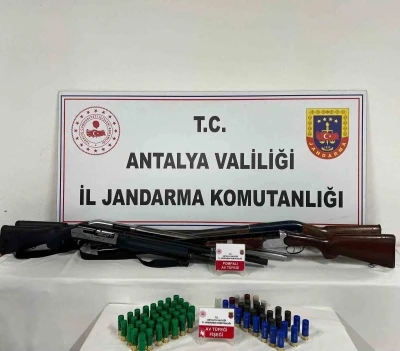Antalya&rsquo;da ruhsatsız 4 av t&uuml;feği ele ge&ccedil;irildi
