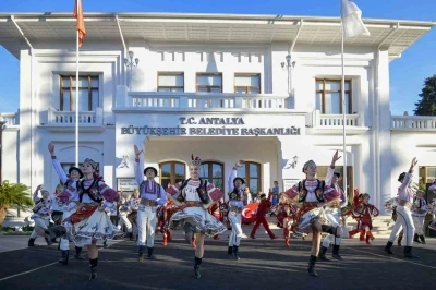 Antalya’da sanatın kalbi Kaleiçi’nde attı
