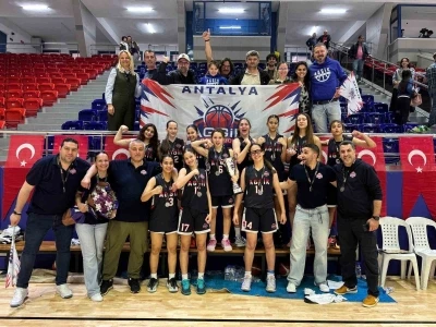 Antalya Gelişim Spor Kul&uuml;b&uuml;, U14 Kızlar T&uuml;rkiye Şampiyonası&rsquo;nda ikinci oldu
