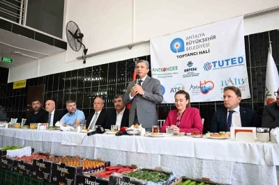 Antalya Toptancı Hali’nde çalışma saatlerinde değişikliğe gidildi
