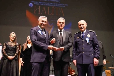 Antalya Valisi Hulusi Şahin: "Polis teşkilatımız istikbale olan g&uuml;venimizdir"

