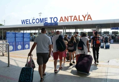 Antalya’ya 8 ayda 11,7 milyon ziyaretçi
