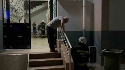 Apartmana yayılan gaz kokusu paniğe neden oldu
