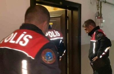 Apartmandan gelen çığlıklar polisi alarma geçirdi
