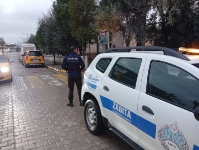 Ara tatil sonrası Germencik&rsquo;te okul &ouml;nlerinde zabıta mesaisi
