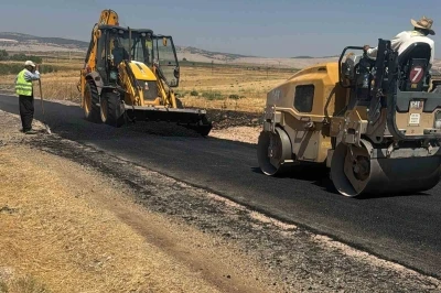 Araban Altınpınar ve Karababa yollarında bakım onarım çalışmaları devam ediyor
