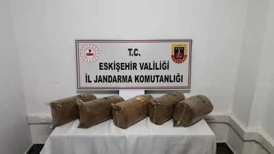 Araçta 25 kilogram kaçak tütünle yakalanan şüpheliye işlem yapıldı
