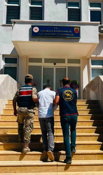 Aranan FET&Ouml; &uuml;yesi Şanlıurfa&rsquo;da yakalandı
