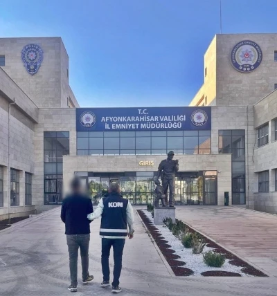 Aranan şahıs polis tarafından yakalandı
