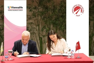 Aras Kargo Kadın Voleybol Takımı&rsquo;nın resmi sponsoru Viennalife oldu
