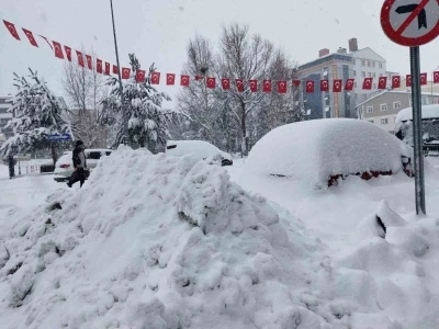 Ardahan&rsquo;da 132 k&ouml;y yolu ulaşıma kapandı

