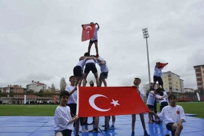 Ardahan&rsquo;da 19 Mayıs coşkuyla kutlandı
