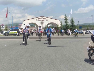 Ardahan&rsquo;da bisiklet festivali başladı
